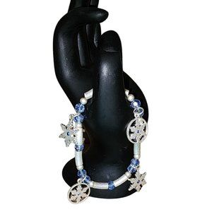 Christmas Winter Snowflake Blue Rhinestone Stretch Beaded Charm Bracelet Holiday